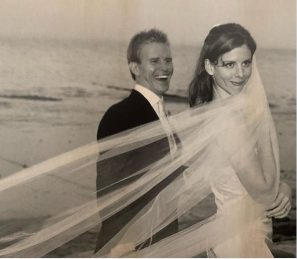 wedding photo of Sara Rafferty and Santtu Seppala